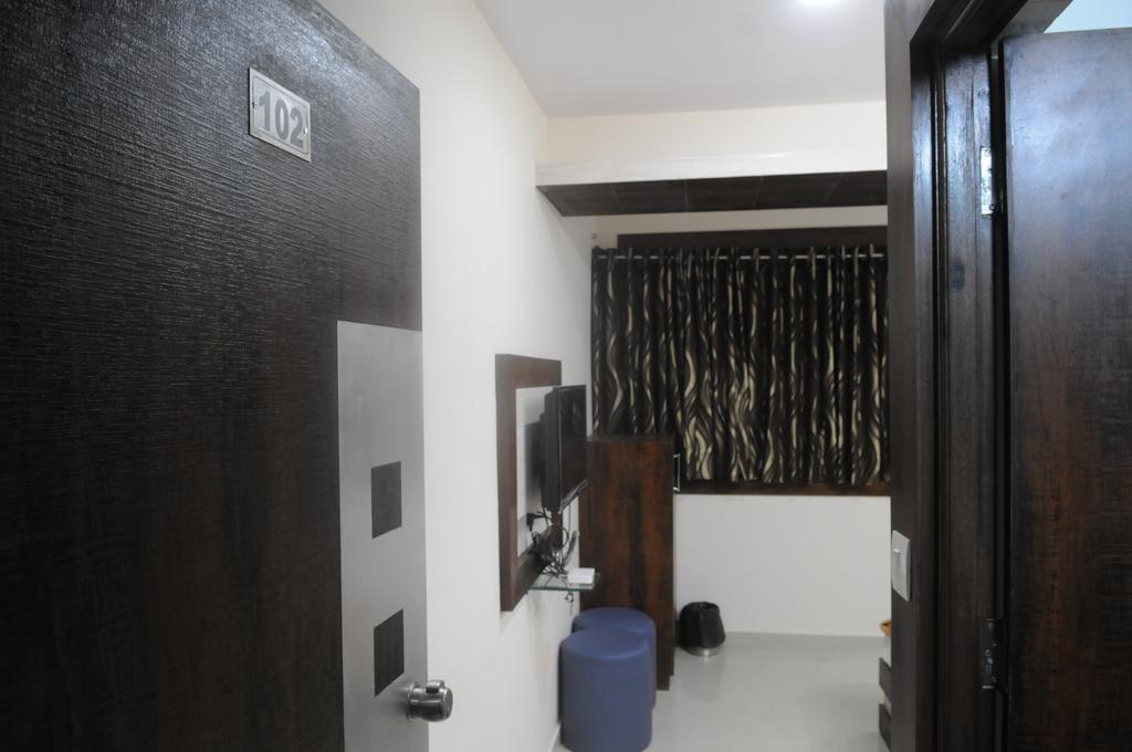 Oyo Hotel Sree Balaji Residency Ahmedabad Kamer foto