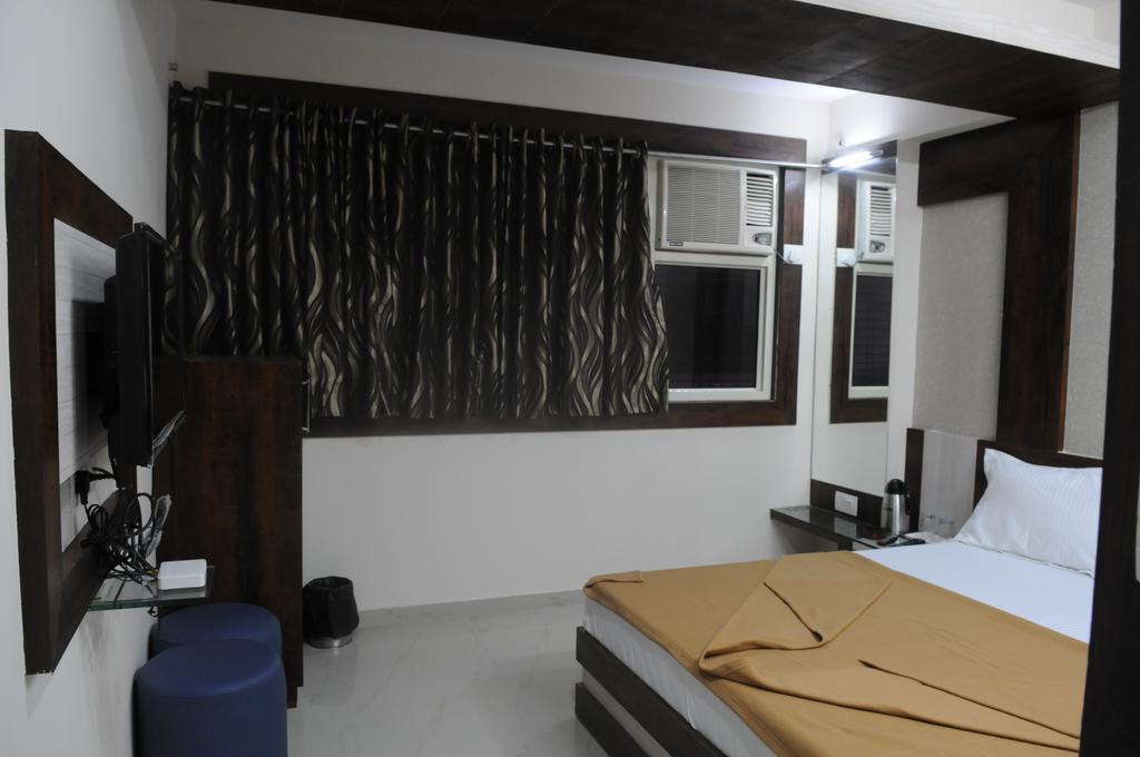 Oyo Hotel Sree Balaji Residency Ahmedabad Kamer foto